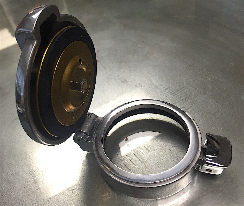 Lossa Monza weld in custom gas cap – Lossa Engineering