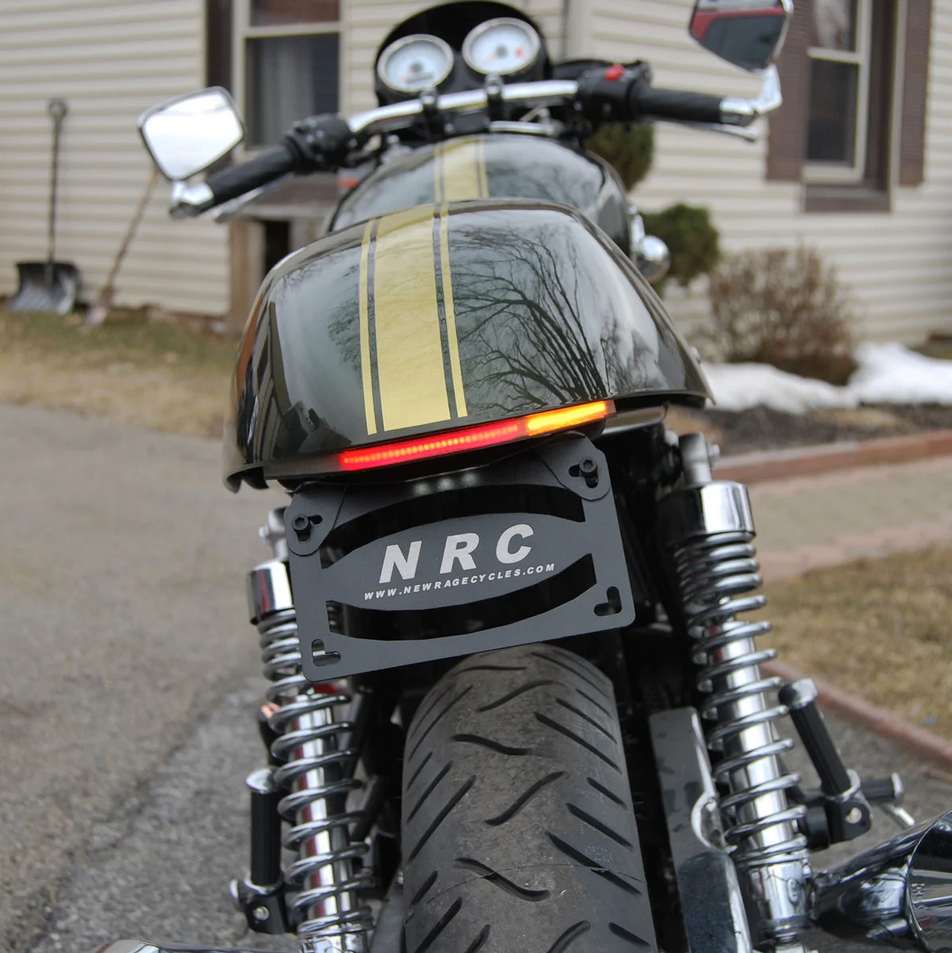 Triumph thruxton hot sale 900 custom parts