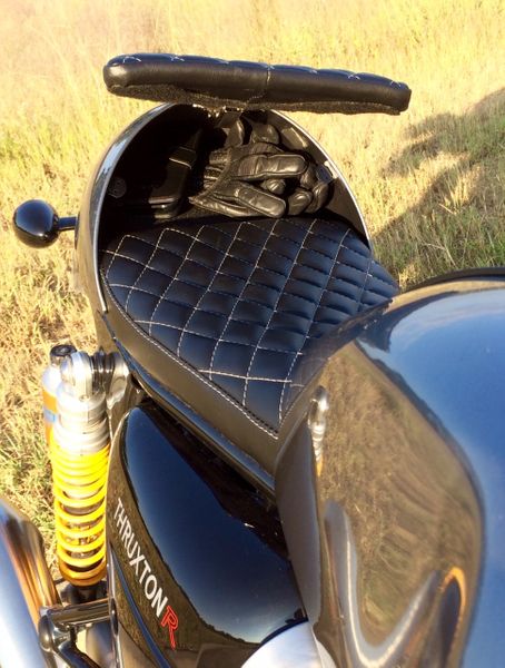 Wilder Factory 2016+ Triumph Cafe compartment seat